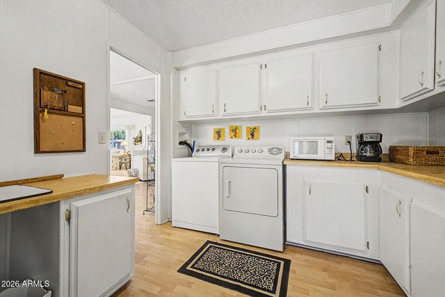 25427 S ILLINOIS Avenue, Sun Lakes, AZ 85248