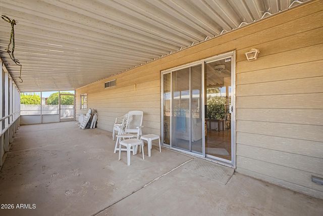 25427 S ILLINOIS Avenue, Sun Lakes, AZ 85248