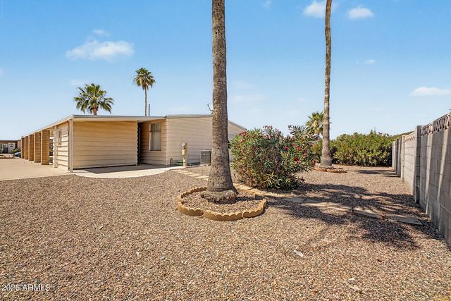 25427 S ILLINOIS Avenue, Sun Lakes, AZ 85248