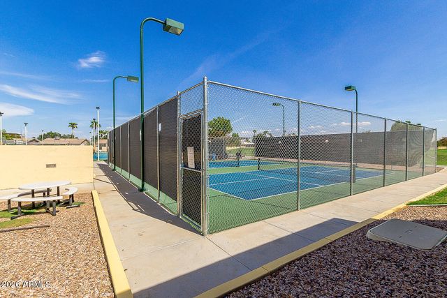 25427 S ILLINOIS Avenue, Sun Lakes, AZ 85248