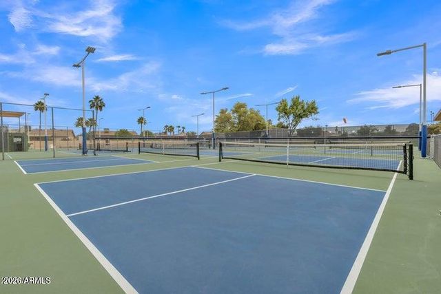 25427 S ILLINOIS Avenue, Sun Lakes, AZ 85248