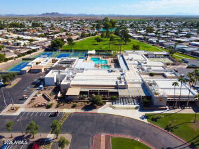 25427 S ILLINOIS Avenue, Sun Lakes, AZ 85248