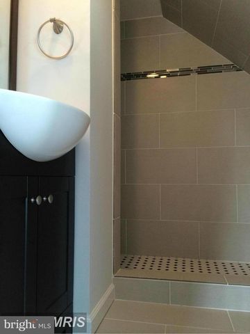 7203 TYLER AVE, Falls Church, VA 22042