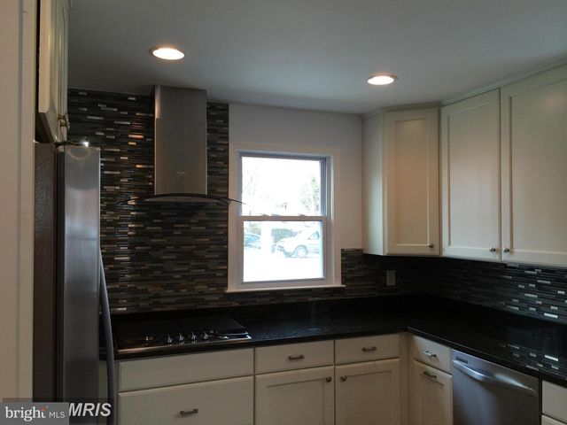 7203 TYLER AVE, Falls Church, VA 22042