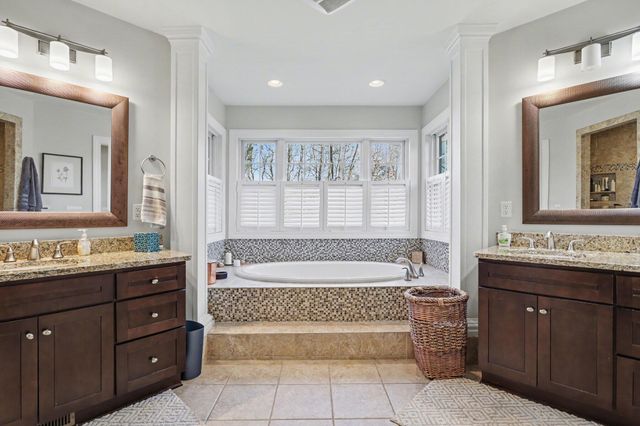 17067 Garrett Way, Marshall, MI 49068