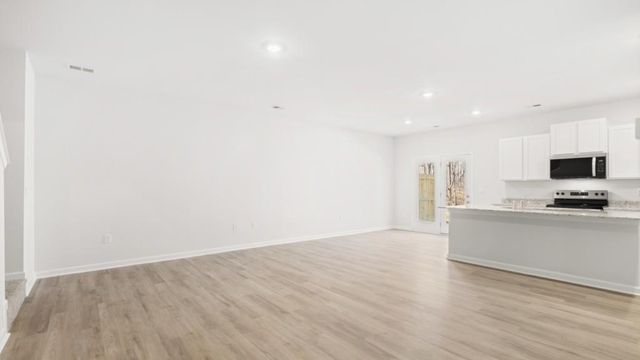 21 Berryville Drive, Dawsonville, GA 30534