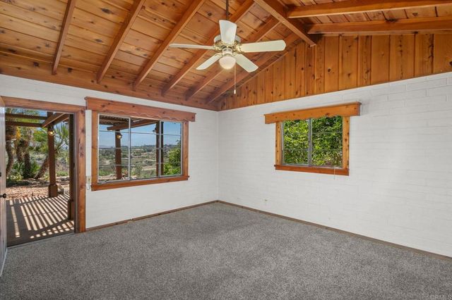 14038 San Pasqual Valley Road, Escondido, CA 92027