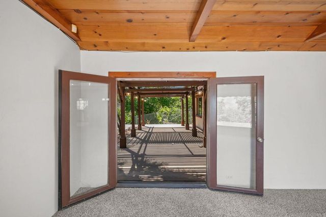 14038 San Pasqual Valley Road, Escondido, CA 92027