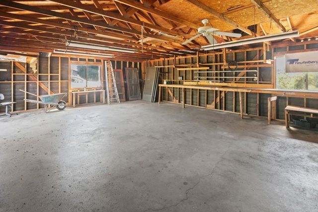 14038 San Pasqual Valley Road, Escondido, CA 92027