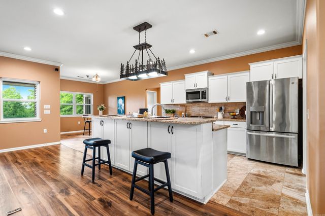 140 W. Hawkview Place, Royal, AR 71968