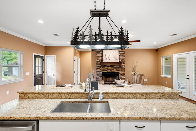 140 W. Hawkview Place, Royal, AR 71968