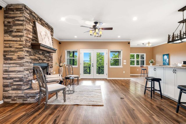 140 W. Hawkview Place, Royal, AR 71968