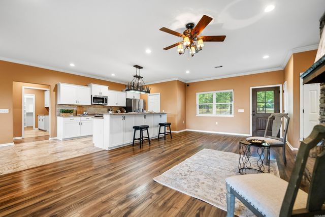 140 W. Hawkview Place, Royal, AR 71968