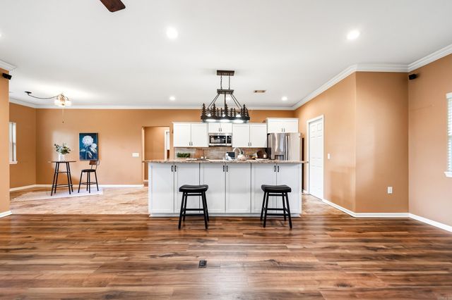 140 W. Hawkview Place, Royal, AR 71968