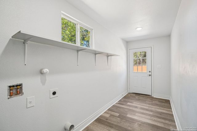 943 San Eduardo, San Antonio, TX 78237