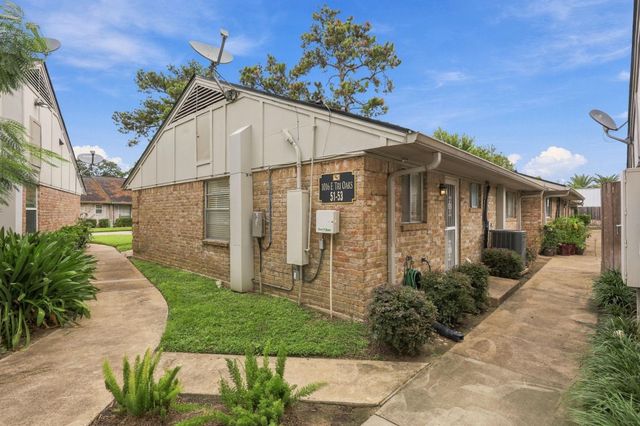 1016 Tri Oaks Lane 51, Houston, TX 77043