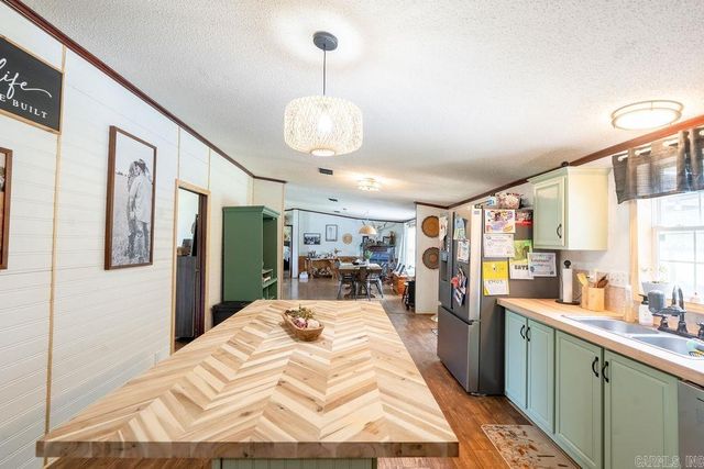 137 Reid Rd, Rose Bud, AR 72137