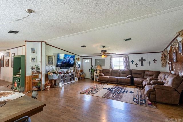 137 Reid Rd, Rose Bud, AR 72137