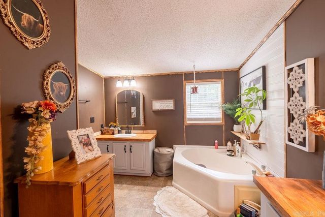 137 Reid Rd, Rose Bud, AR 72137