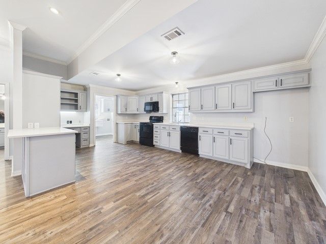 17778 Country Club Dr., Kemp, TX 75143