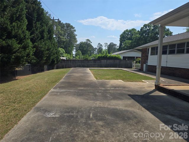 620 Mcdowell Drive, Chester, SC 29706