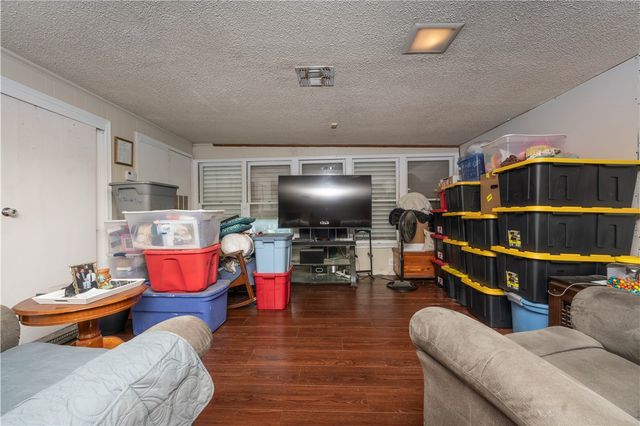 1337 Ray Dr, Corpus Christi, TX 78411