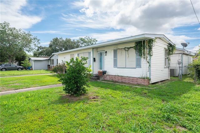 1337 Ray Dr, Corpus Christi, TX 78411