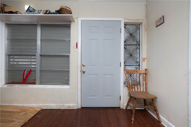 1337 Ray Dr, Corpus Christi, TX 78411
