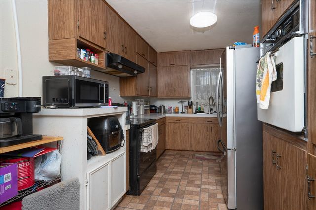 1337 Ray Dr, Corpus Christi, TX 78411