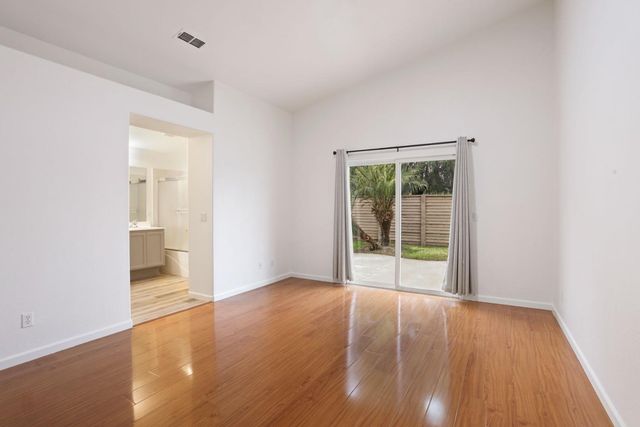 5032 Moorcroft Cir, Stockton, CA 95206