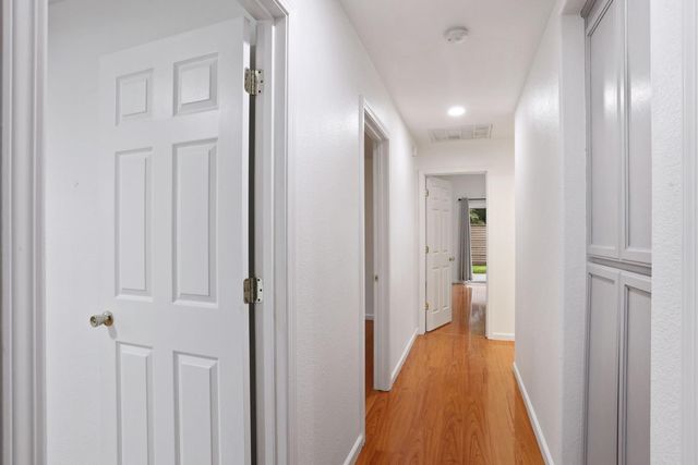 5032 Moorcroft Cir, Stockton, CA 95206