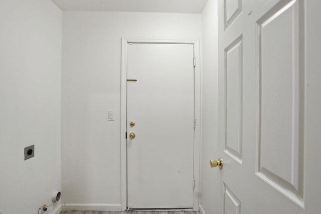 5032 Moorcroft Cir, Stockton, CA 95206