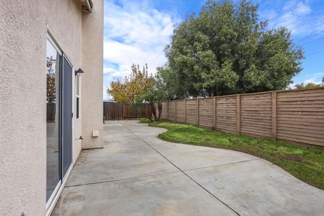 5032 Moorcroft Cir, Stockton, CA 95206