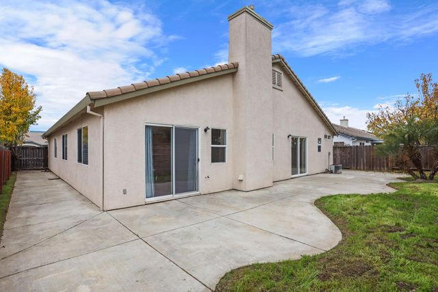 5032 Moorcroft Cir, Stockton, CA 95206