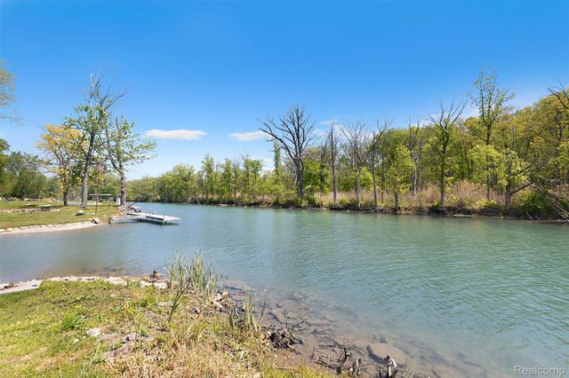 22827 Meridian Road, Grosse Ile Township, MI 48138