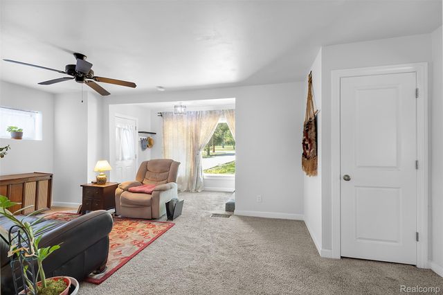 22827 Meridian Road, Grosse Ile Township, MI 48138