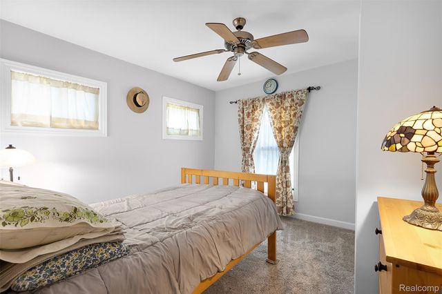 22827 Meridian Road, Grosse Ile Township, MI 48138