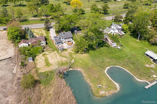 22827 Meridian Road, Grosse Ile Township, MI 48138