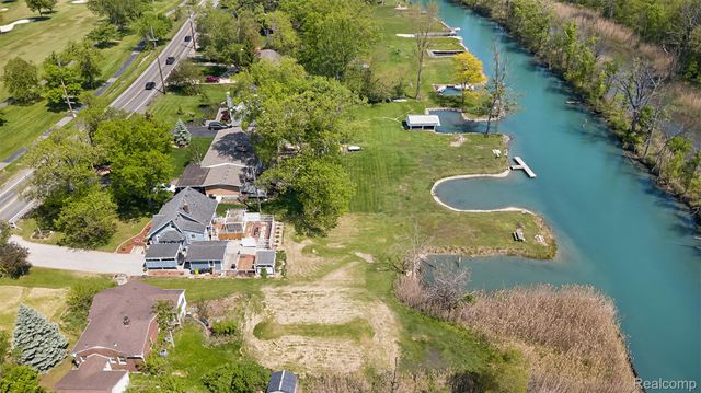 22827 Meridian Road, Grosse Ile Township, MI 48138