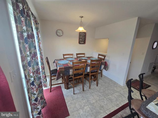 23 PRIVATE CT, Bunker Hill, WV 25413