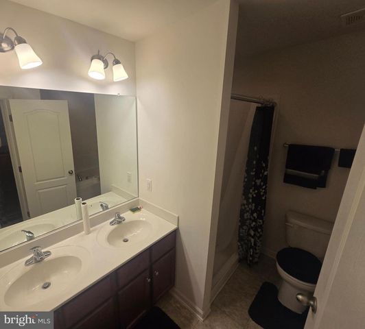 23 PRIVATE CT, Bunker Hill, WV 25413