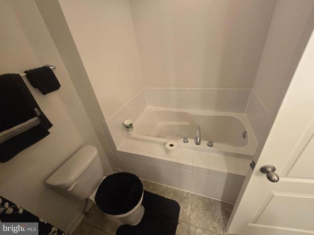 23 PRIVATE CT, Bunker Hill, WV 25413