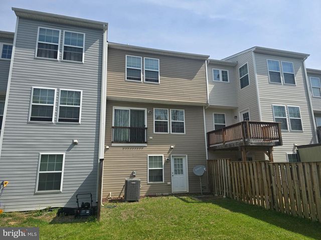 23 PRIVATE CT, Bunker Hill, WV 25413