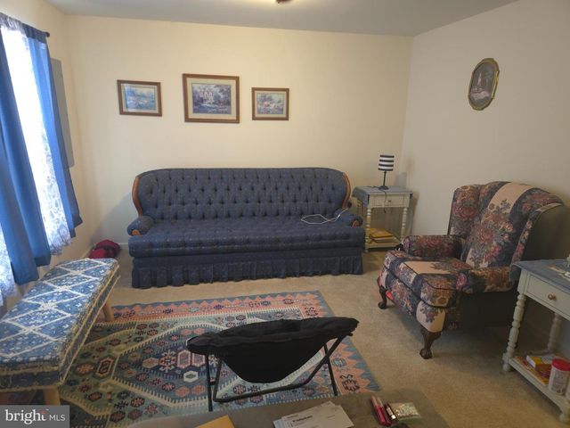 23 PRIVATE CT, Bunker Hill, WV 25413