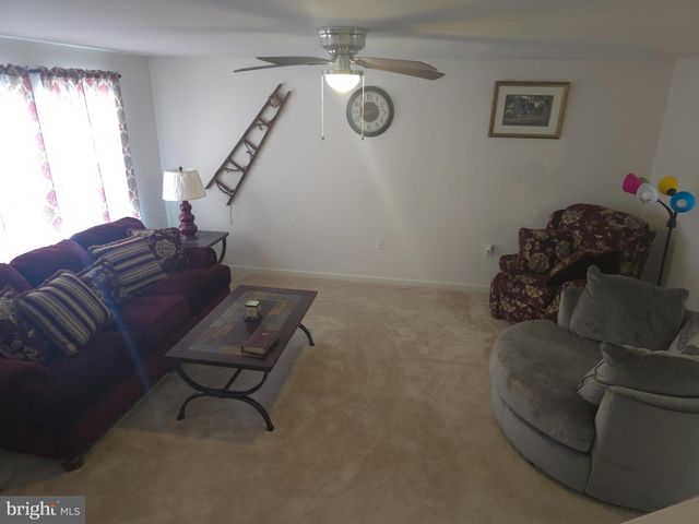 23 PRIVATE CT, Bunker Hill, WV 25413