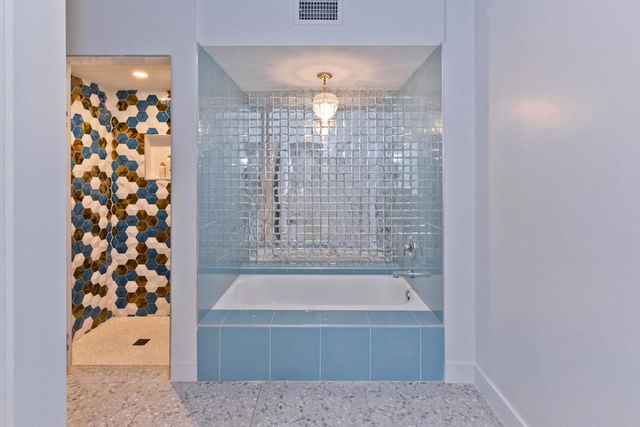 1810 Sandcliff Road, Palm Springs, CA 92264