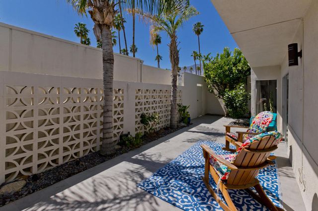 1810 Sandcliff Road, Palm Springs, CA 92264