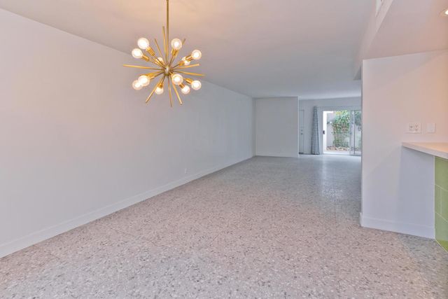 1810 Sandcliff Road, Palm Springs, CA 92264