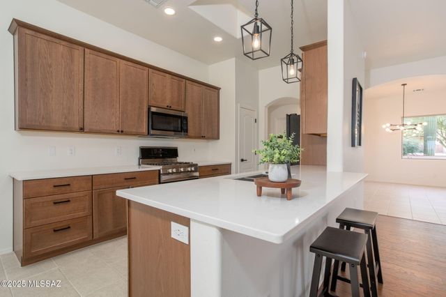 13056 N Pier Mountain Road, Marana, AZ 85658