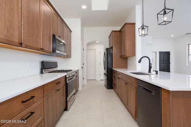 13056 N Pier Mountain Road, Marana, AZ 85658